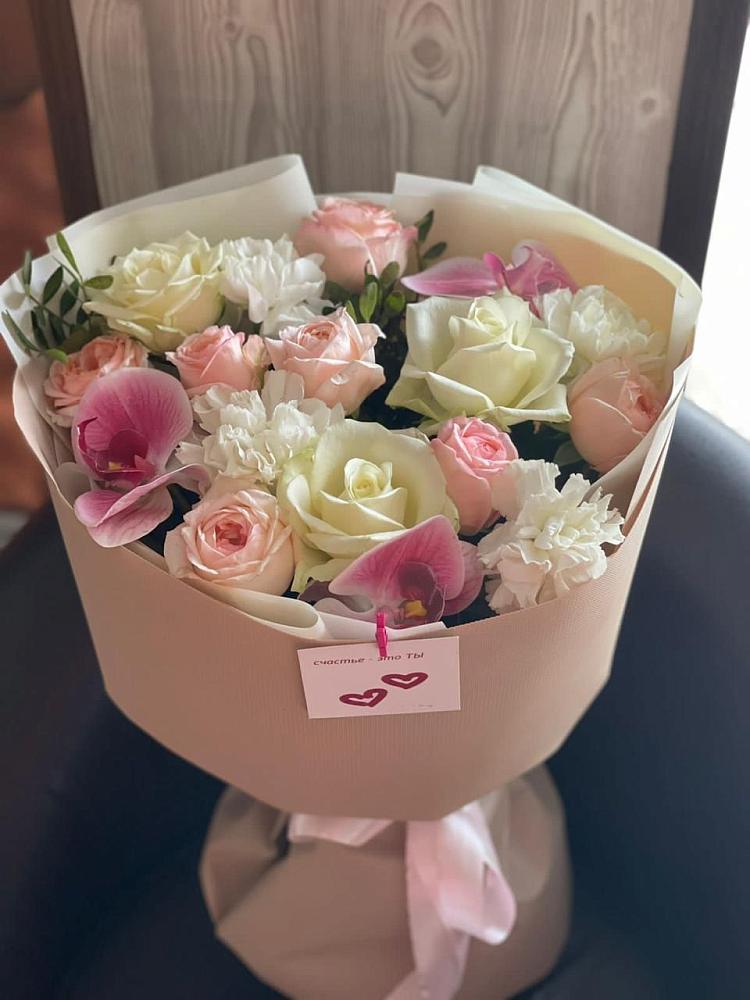 Букет цветов из: Орхидеи, Розы и Гвоздики в Тумботино