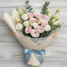 Букет шампанское в Тумботино Букет цветов из:  Лизиантусы в Тумботино