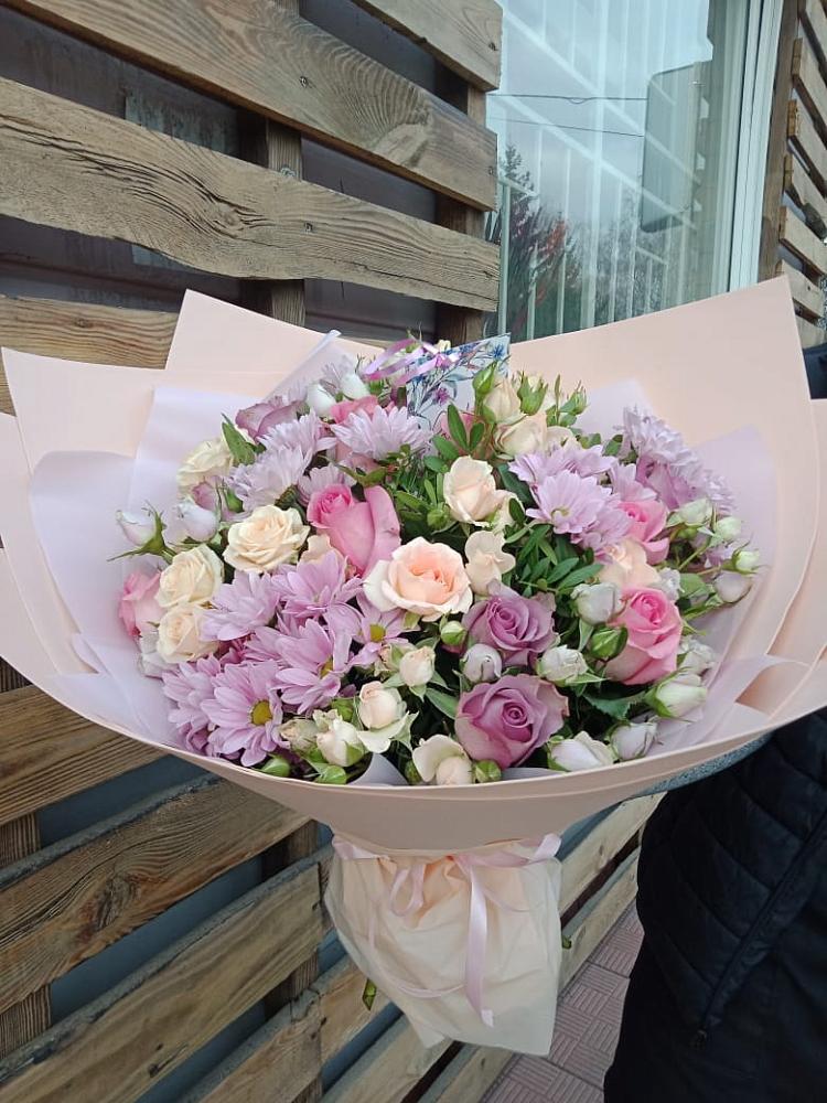 Букет фея в Тумботино Букет цветов из: Розы и Хризантемы в Тумботино