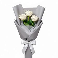 Букет 3 белые розы в Тумботино Букет 3 белые розы в Тумботино