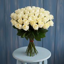 Букет 51 Белая роза Эдлесс Лав в Тумботино