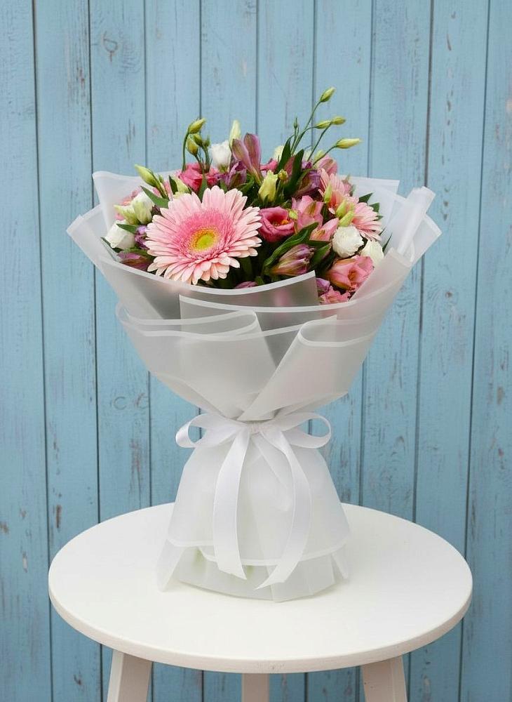 Букет цветов из: Герберы, Альстромерии и Лизиантусы в Тумботино