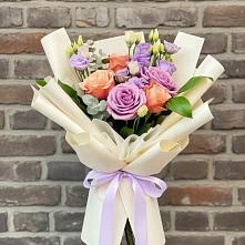 Букет цветов из:  Лизиантусы и Розы #REPLACE_PRED# Тумботино