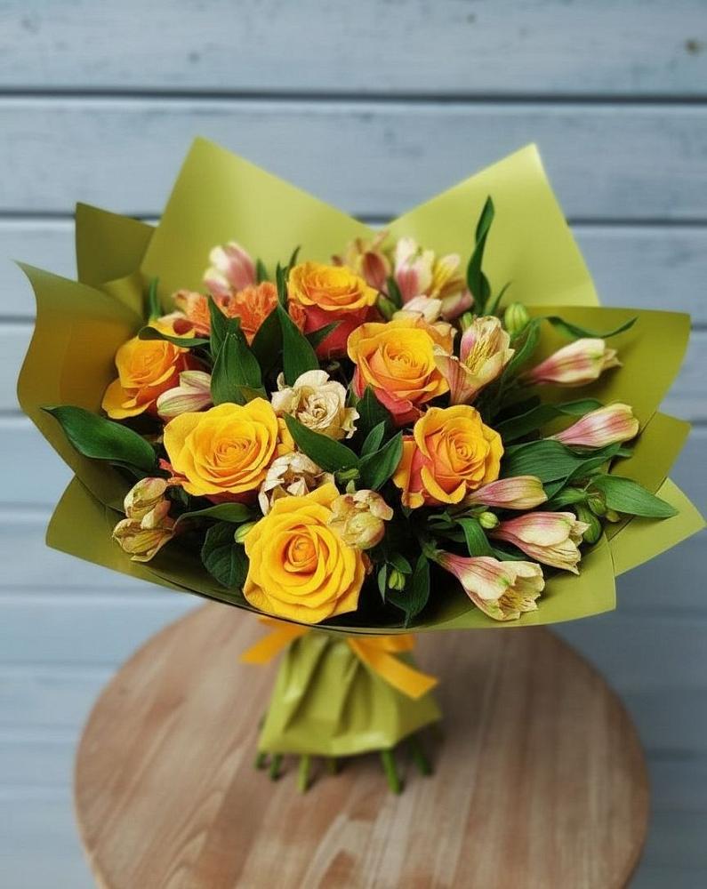 Букет цветов из: Альстромерии и Розы в Тумботино