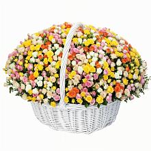 Премиум корзина Кустовых Роз в Тумботино Премиум букет из: Розы в Тумботино