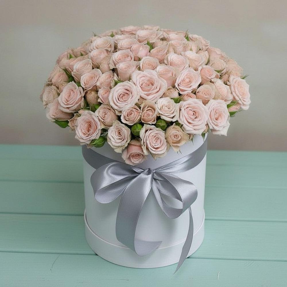 Цветочная композиция из Розы в шляпной коробке в Тумботино